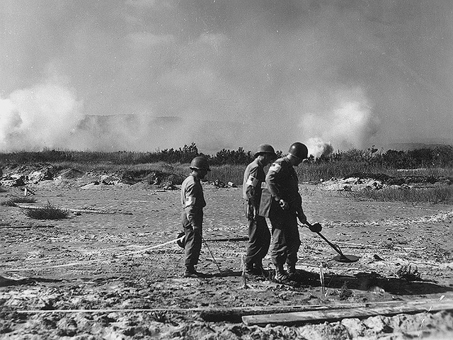 Yellow Beach - Bay of Pampelonne 1944 - Operation Dragoon - U.S. 3rd Infantry Division WWII